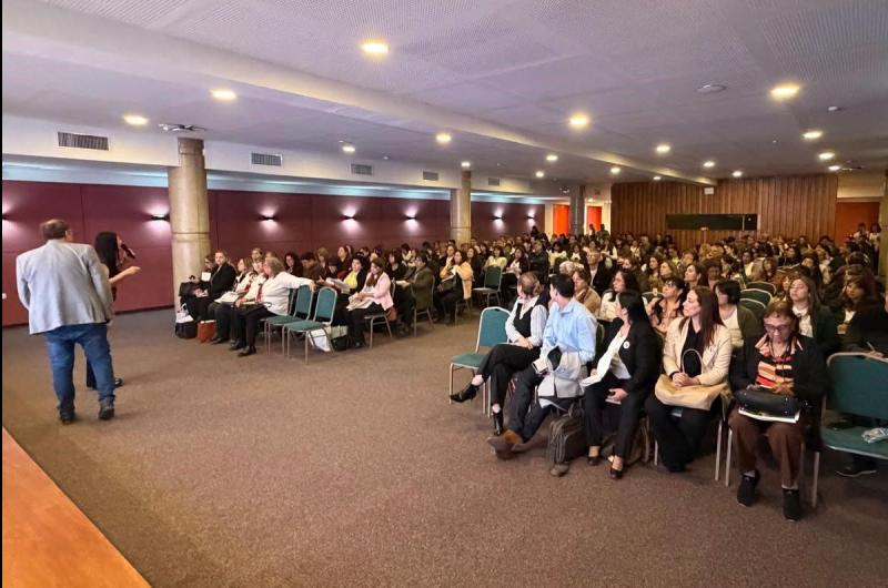 PLAN Formación de Directivos en el marco de Santiago Lee y Escribe