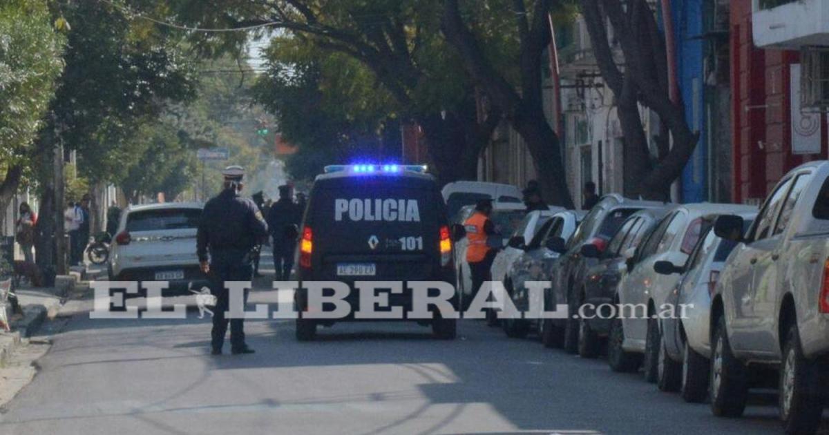 Los uniformados iniciaron las pesquisas del caso (Foto El Liberal)