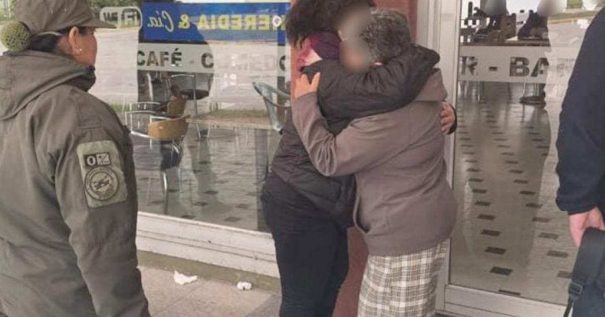 Una mujer que viajaba a Santiago del Estero fue rescatada en Coacuterdoba tras pedir auxilio en redes sociales