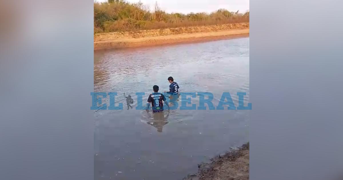 Tragedia en Salavina- difunden el dramaacutetico video del momento en que el joven se ahogoacute en el Riacuteo Saladillo