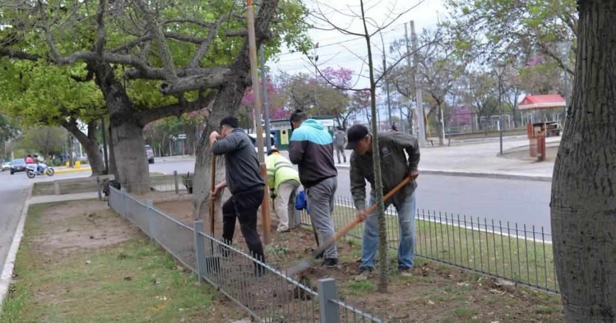 Las Termas- trabajos de mantenimiento y limpieza en espacios