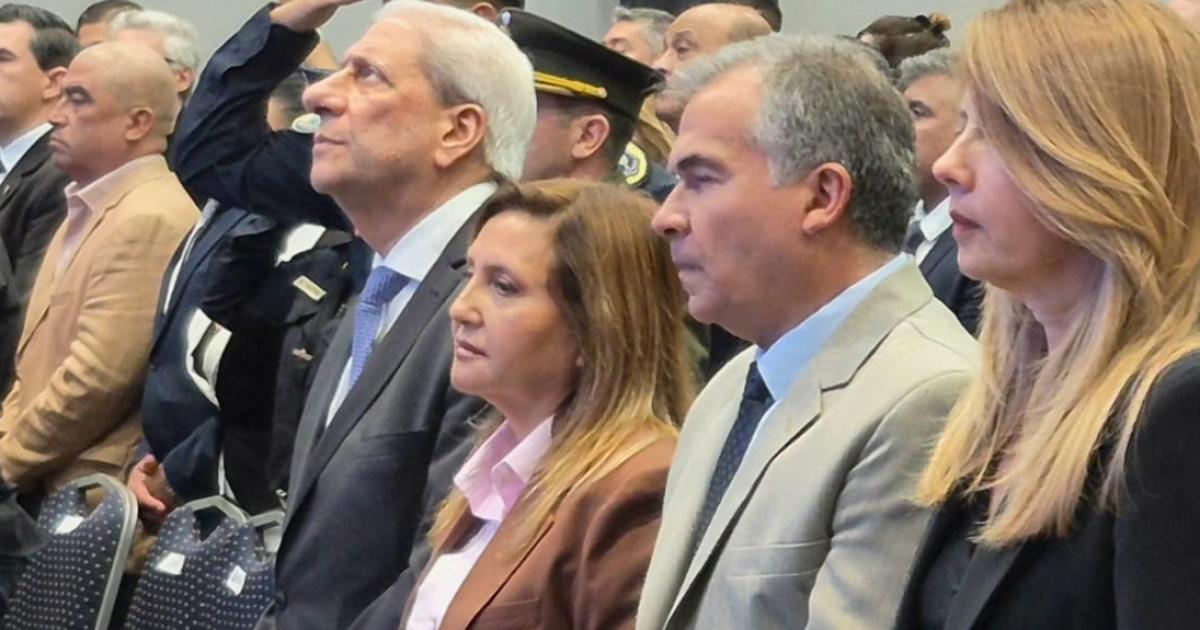 Norma Fuentes destacoacute la importancia de la Feria del Libro- Es una poliacutetica puacuteblica que se consolida