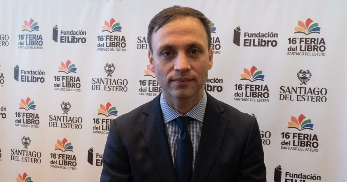 Víctor Araujo destacó la magnitud de la Feria del Libro- La cultura y la educación son inversión
