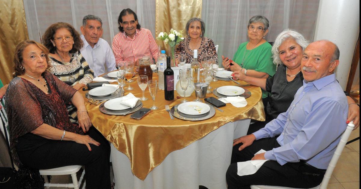 CELEBRA LA VIDA Y AGRADECE POR LO RECIBIDO