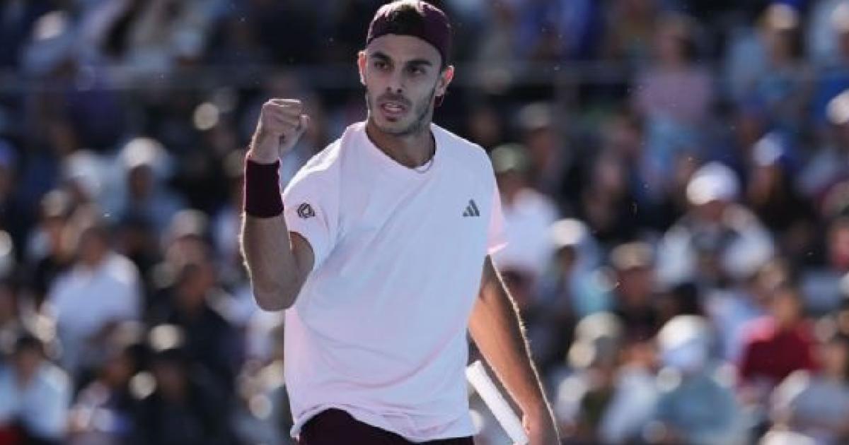 Fran Ceruacutendolo el uacutenico argentino que sigue en carrera