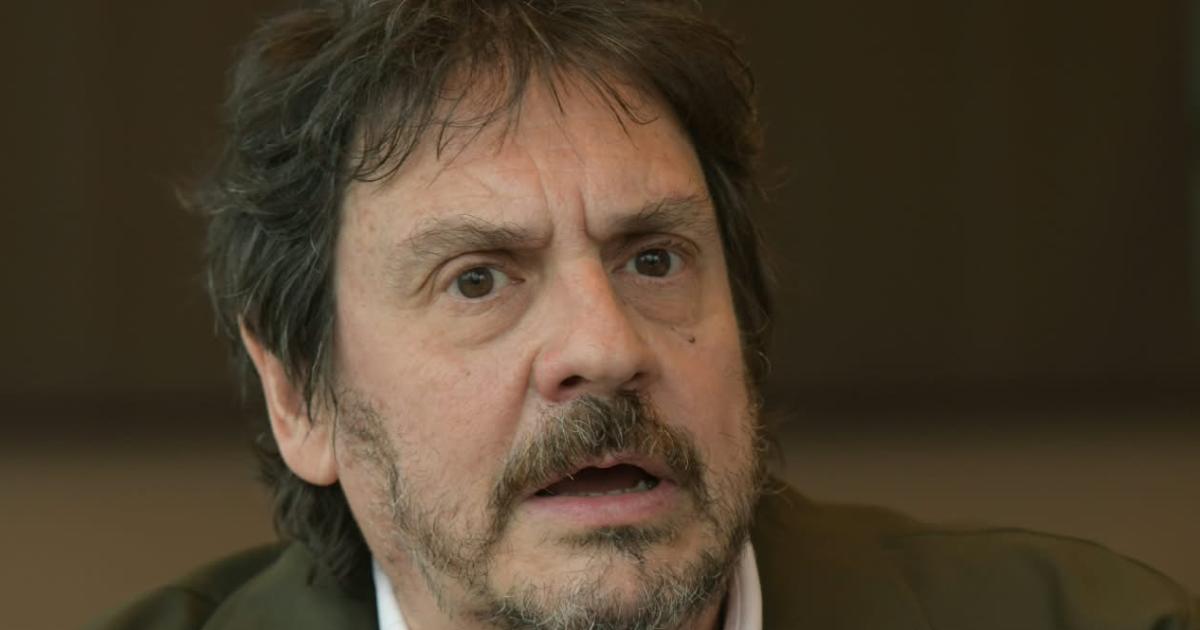 Felipe Pigna en la Feria del Libro- Hay que defenderlas y cuidarlas