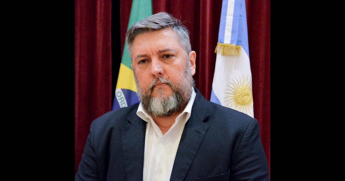 La tierra no se vende por decreto