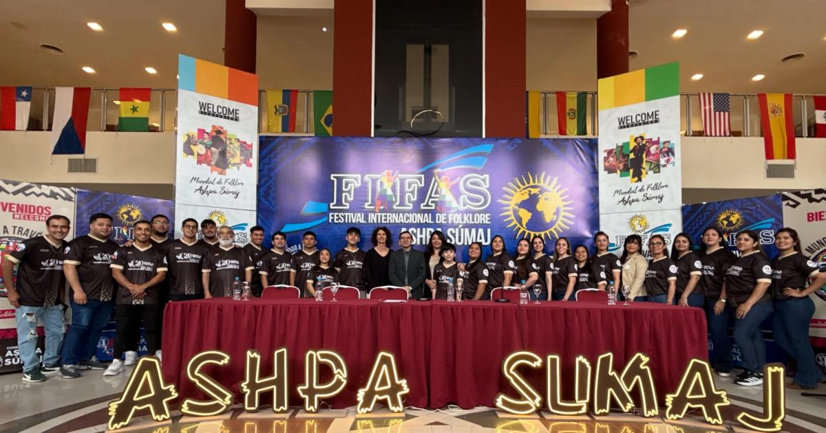 Se presentoacute el 20ordm Festival Internacional de Folclore Ashpa Sumaj