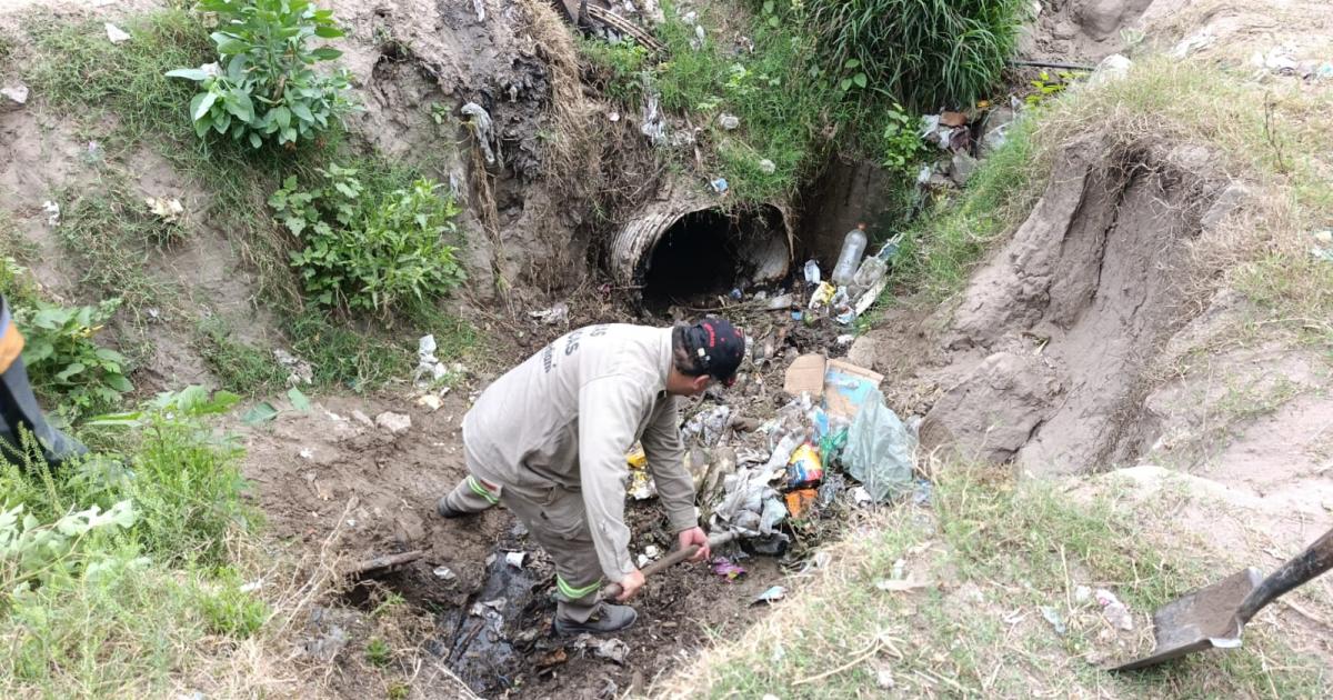 Desde la comuna piden a vecinos cuidar los desaguumles pluviales
