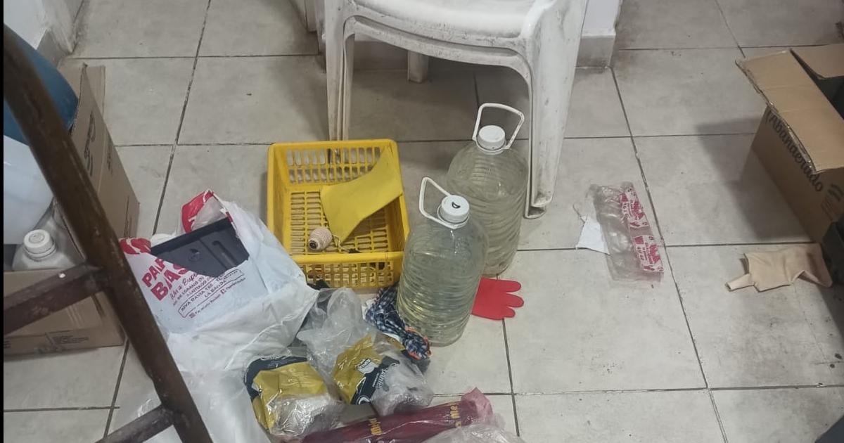 Intento de robo en el Jardiacuten de Infantes Ndeg 79- forzaron una puerta y fueron sorprendidos por el ordenanza