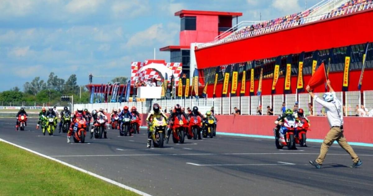El autoacutedromo de Las Termas cierra la temporada con el GP3 Chile