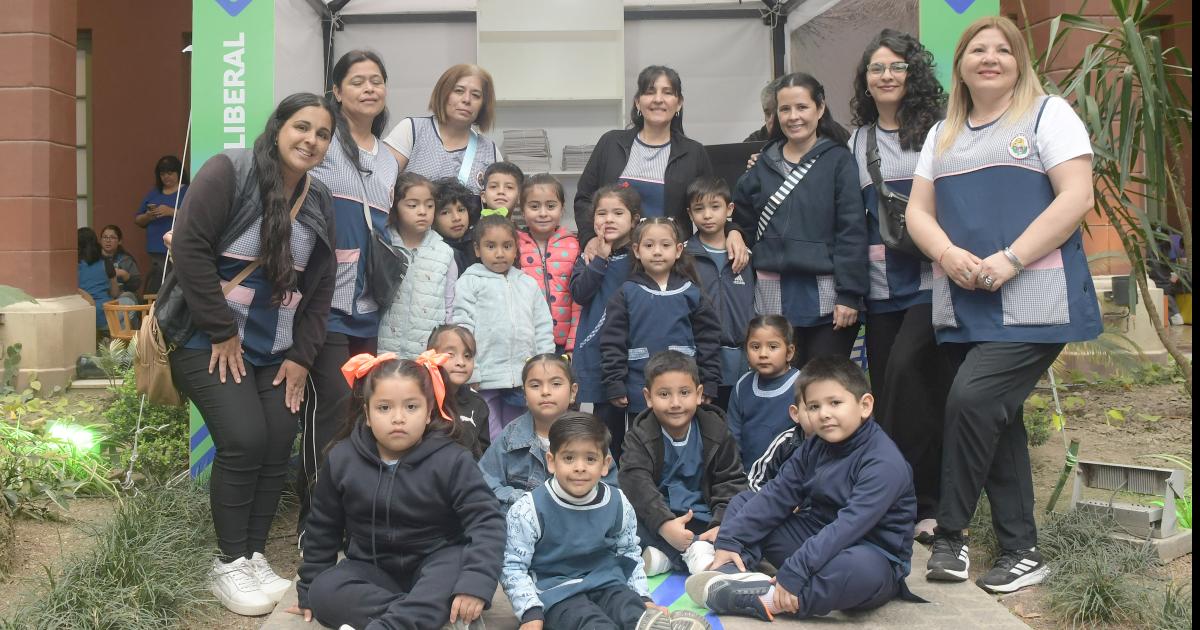 LA FERIA DEL LIBRO SIGUE SIENDO UN GRAN EacuteXITO