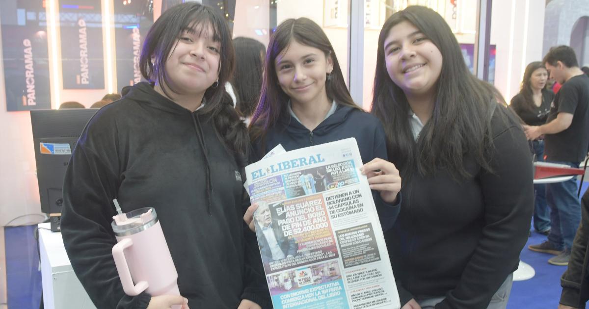 LA FERIA DEL LIBRO SIGUE SIENDO UN GRAN EacuteXITO