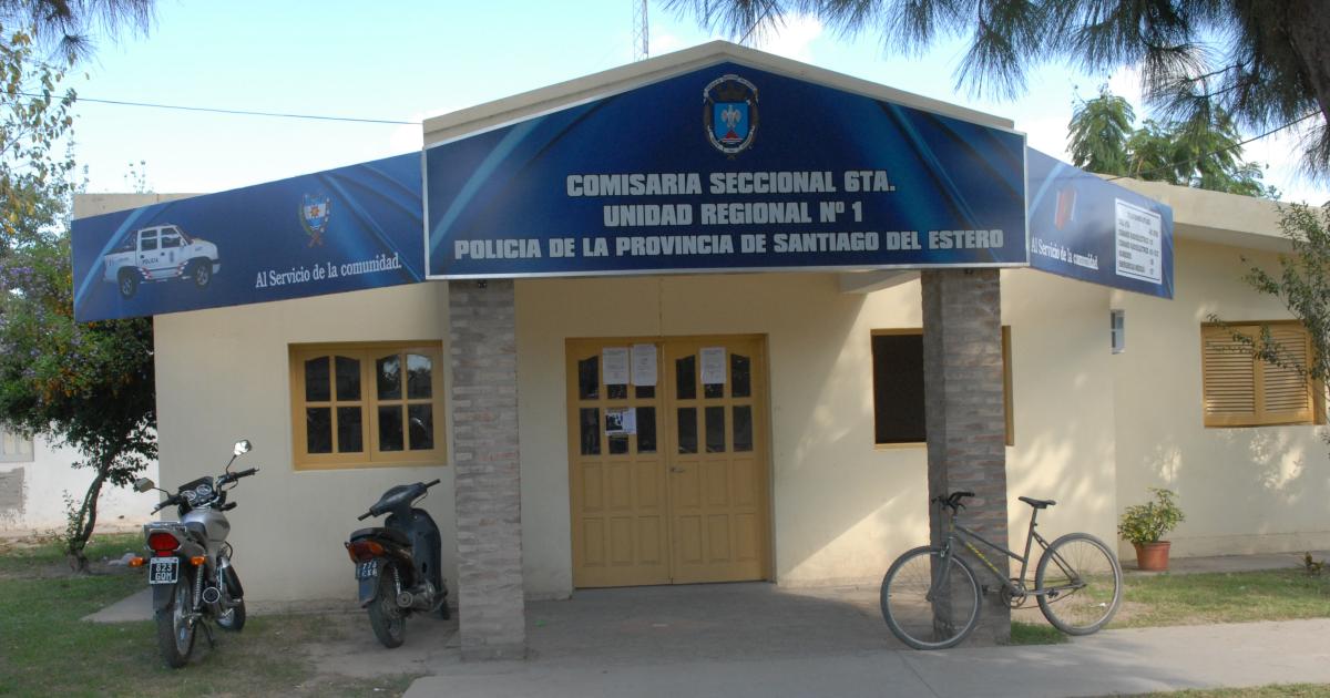 Aprovechan la ausencia del duentildeo y le roban 1200000 que estaban guardados en un ropero