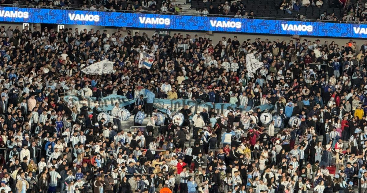 EL LIBERAL esta noche en el Monumental junto a la Scaloneta