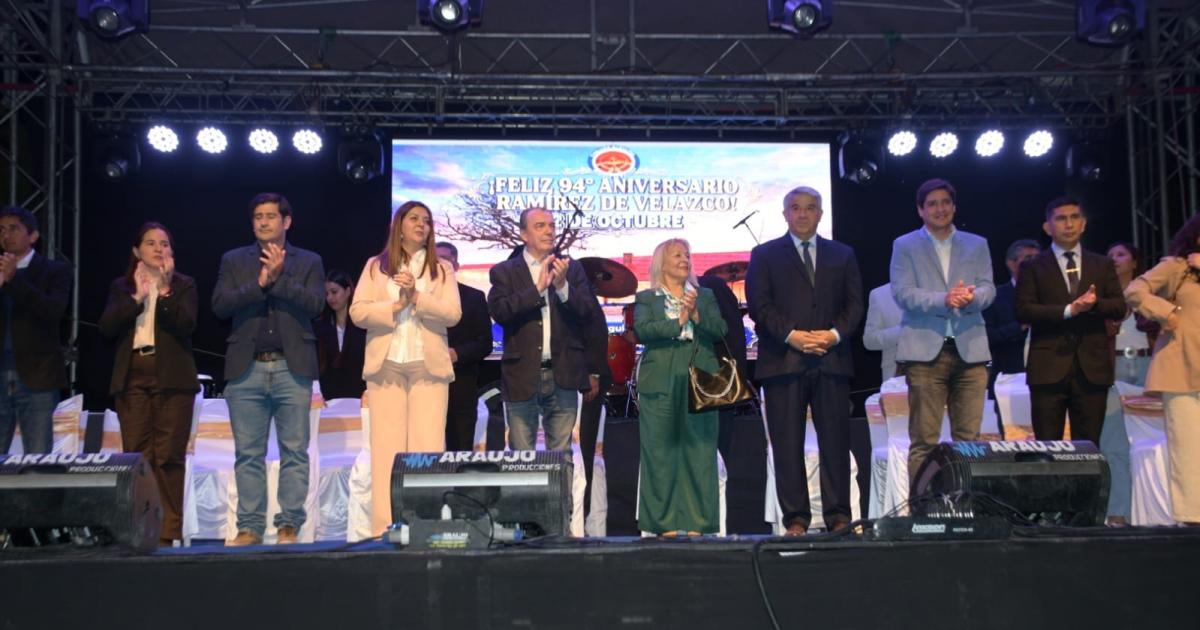 Ramiacuterez de Velazco celebroacute su 94deg aniversario con la inauguracioacuten de importantes obras