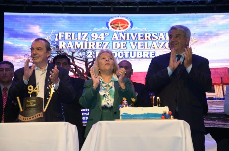 Ramiacuterez de Velazco celebroacute su 94deg aniversario con la inauguracioacuten de importantes obras