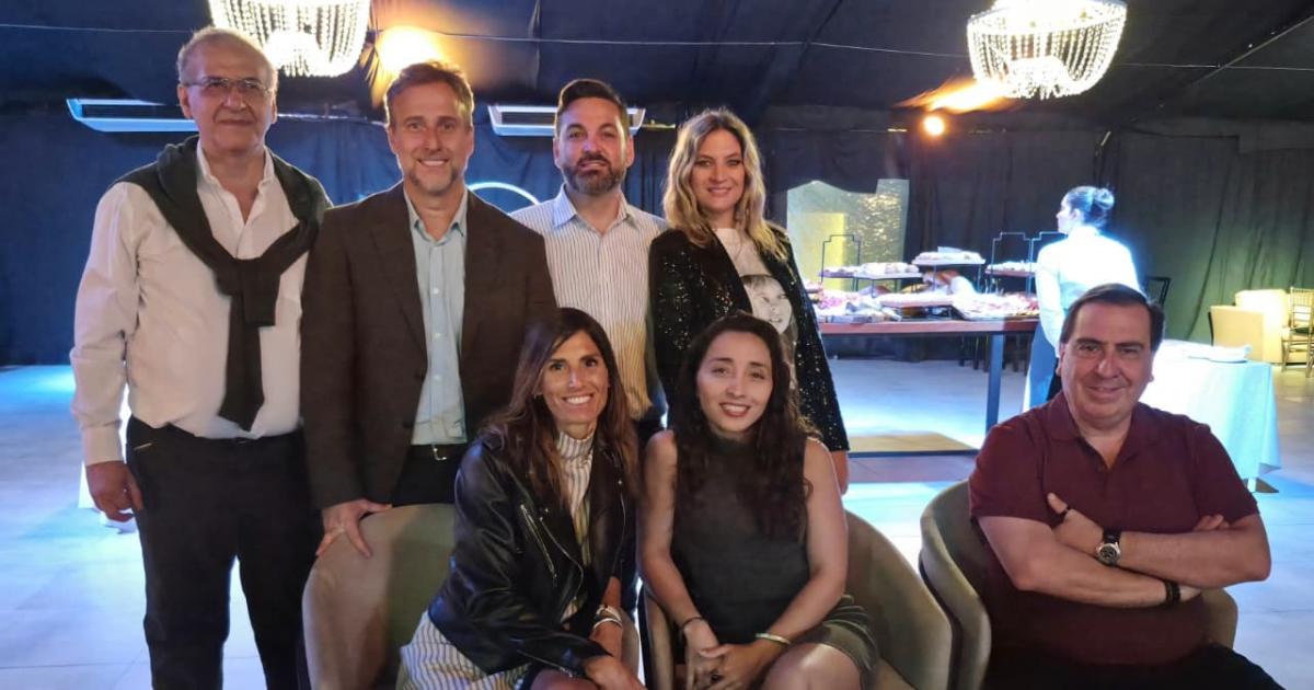 FESTEJO EN SANTIAGO POR EL DIacuteA DEL ODONTOacuteLOGO