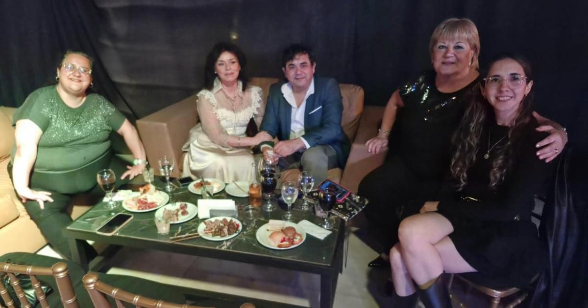 FESTEJO EN SANTIAGO POR EL DIacuteA DEL ODONTOacuteLOGO