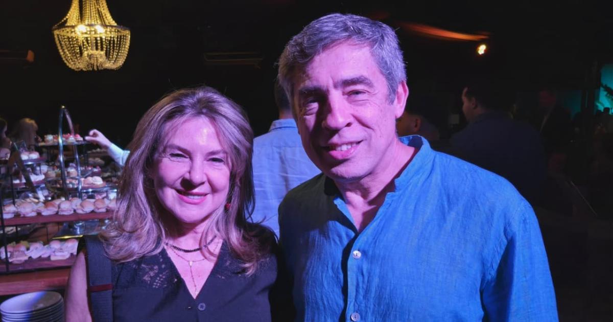 FESTEJO EN SANTIAGO POR EL DIacuteA DEL ODONTOacuteLOGO