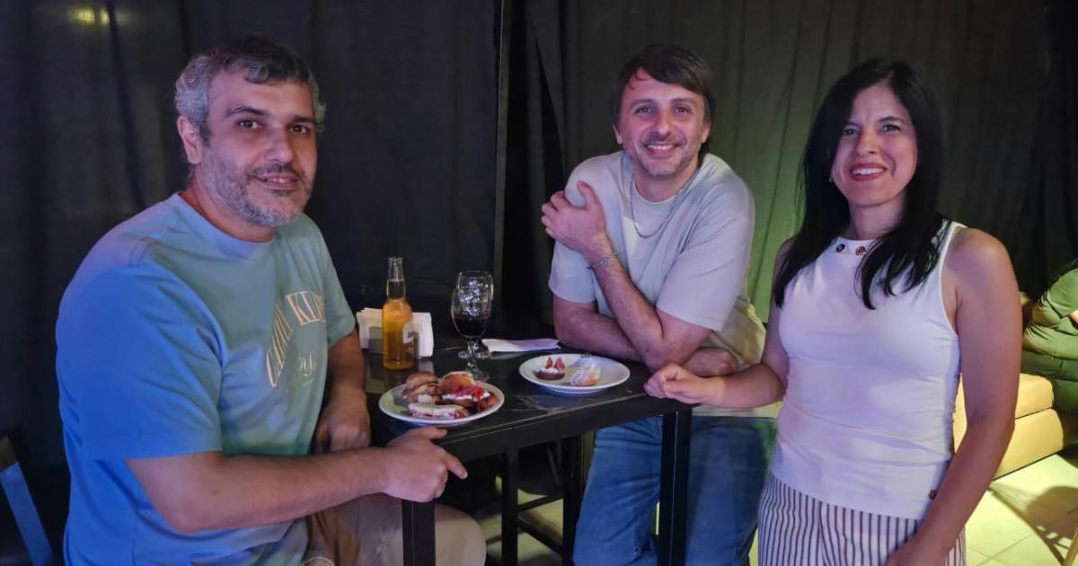 FESTEJO EN SANTIAGO POR EL DIacuteA DEL ODONTOacuteLOGO