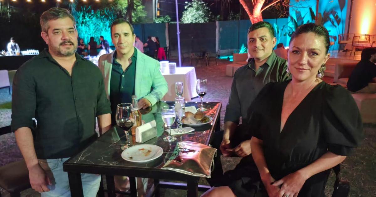 FESTEJO EN SANTIAGO POR EL DIacuteA DEL ODONTOacuteLOGO