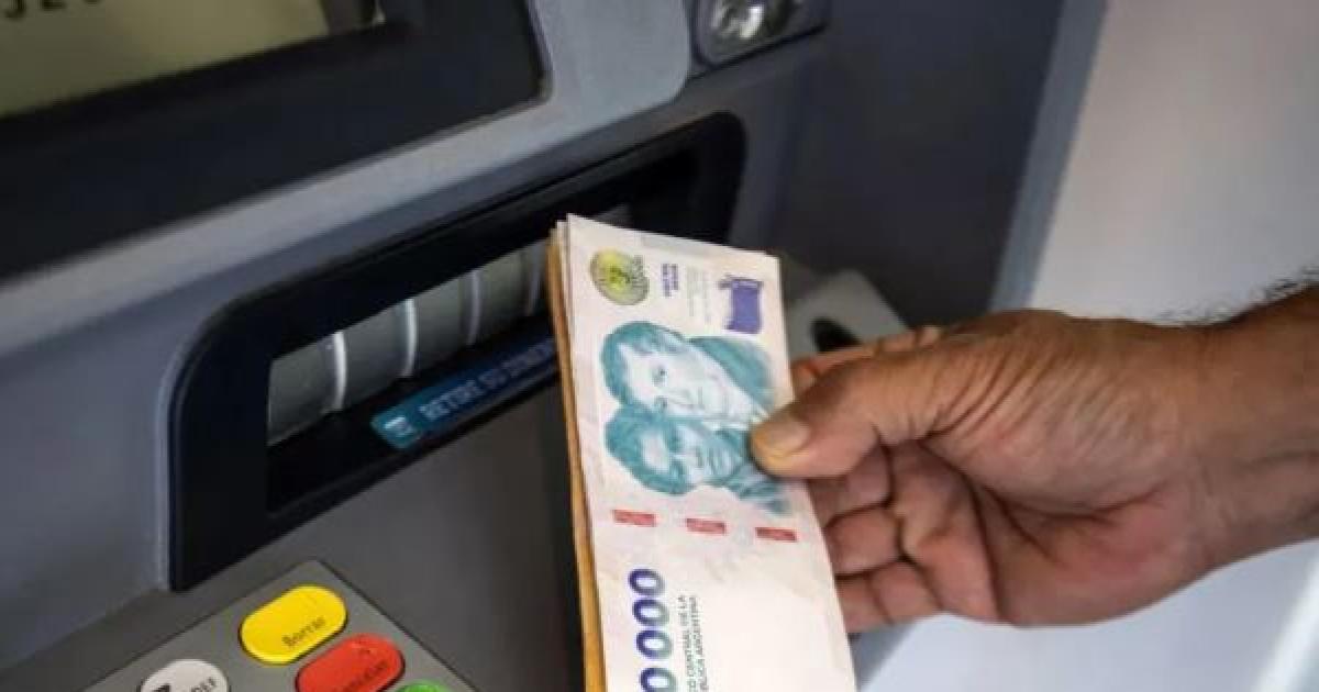 La provincia pagaraacute el viernes la primera parte de 800000 del bono