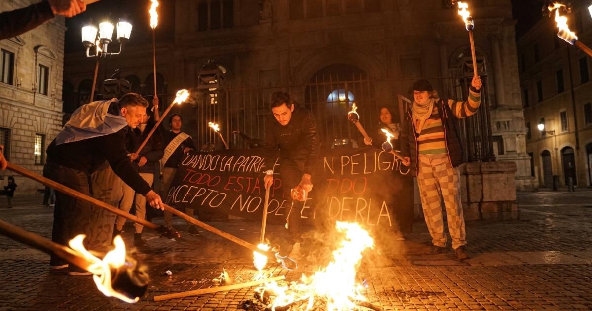 Una marcha de Revolución Federal