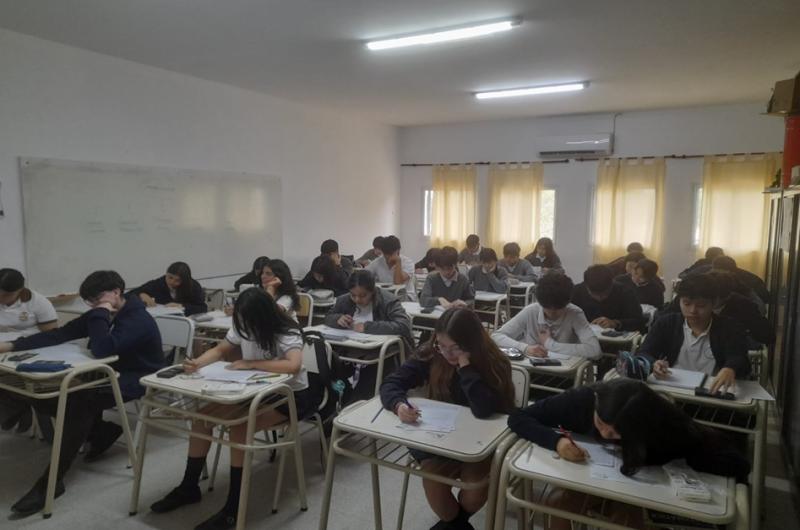 Estudiantes de nivel Primario y Secundario participaron de una jornada de desafíos y razonamiento en la Escuela Técnica N� 6 Comte Manuel Besares