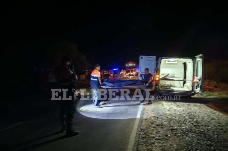 La Unidad Morguera retira el cuerpo del occiso