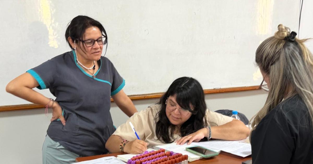 TRABAJO El equipo del Centro Provincial de Sangre estuvo a cargo de las tareas vinculadas con la extracción