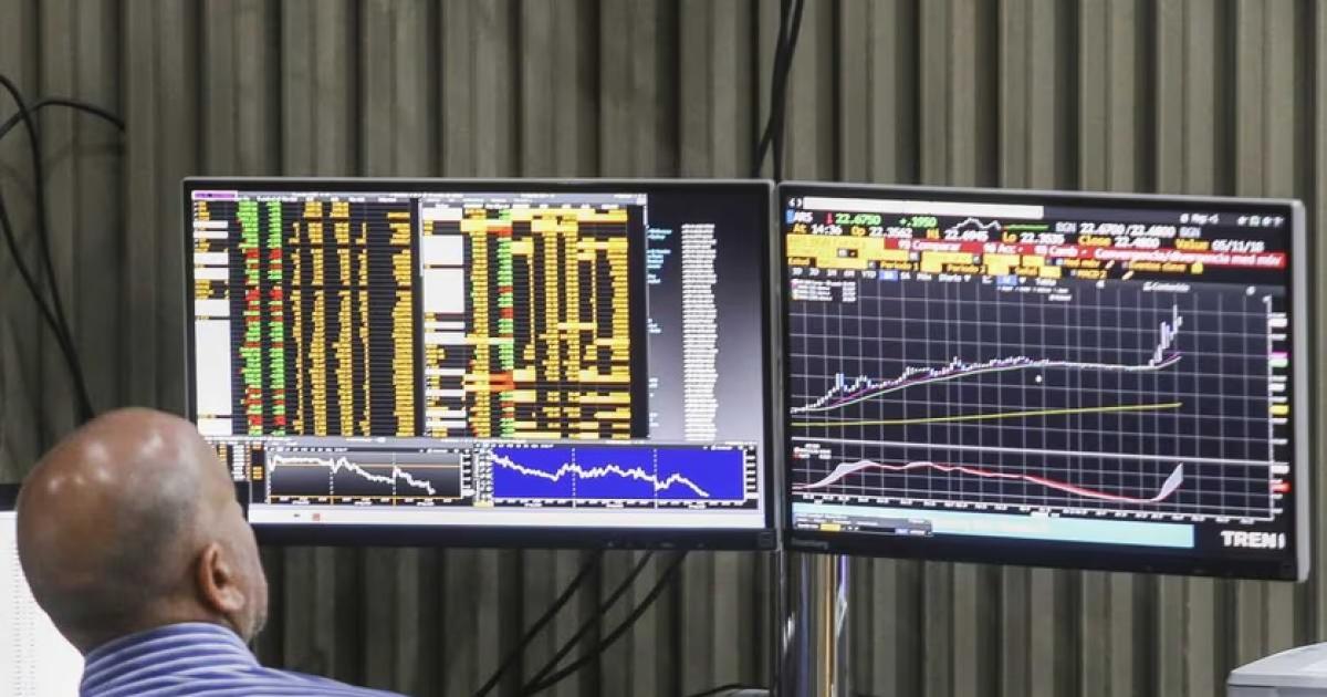 Acciones subieron hasta un 8-en-porciento- y bajoacute el riesgo paiacutes