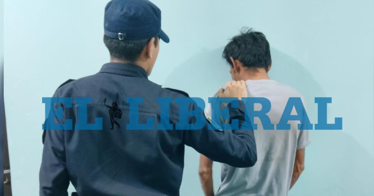 El sospechoso tras recibir asistencia médica fue alojado en la sede policial (Foto archivo El Liberal)