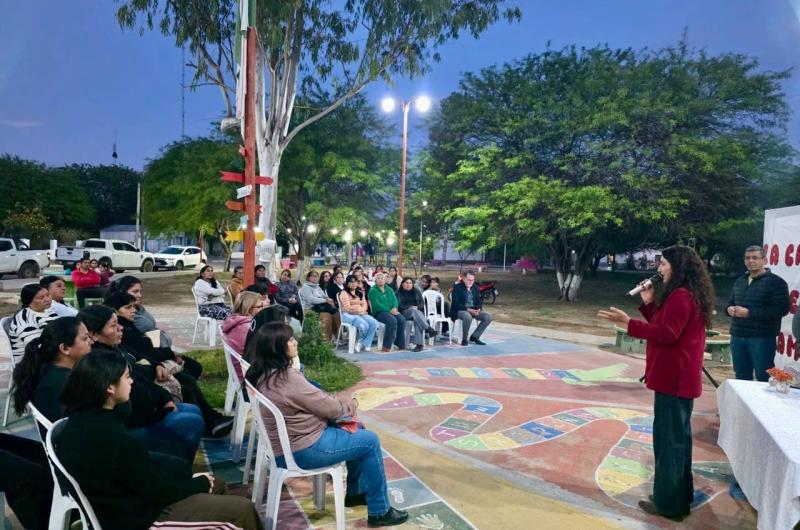 LEMA La familia es donde la vida comienza y el amor nunca termina