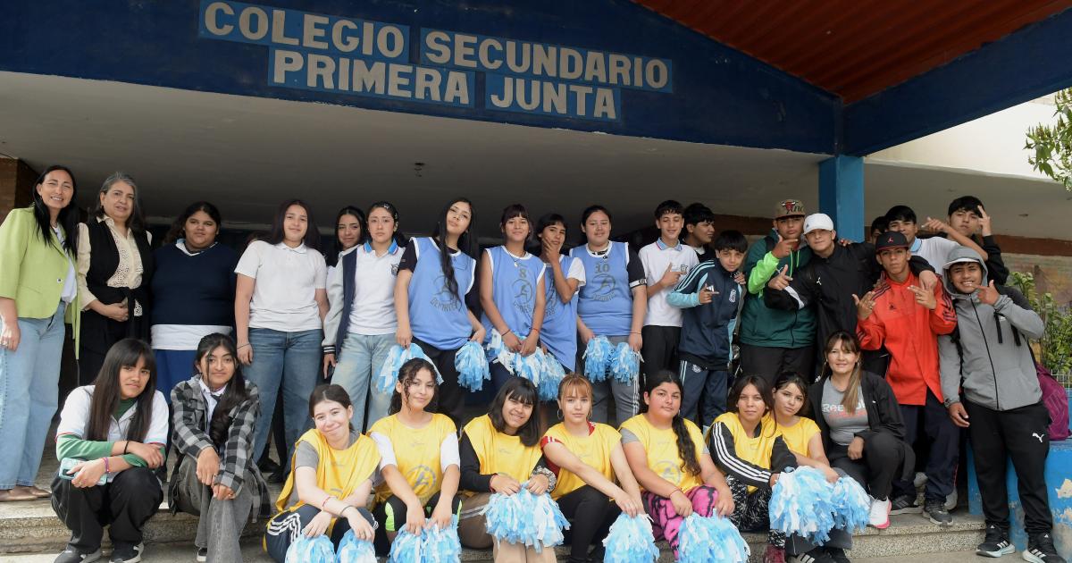 Entusiasmo en los chicos por ser parte de la Maratoacuten diario EL LIBERAL