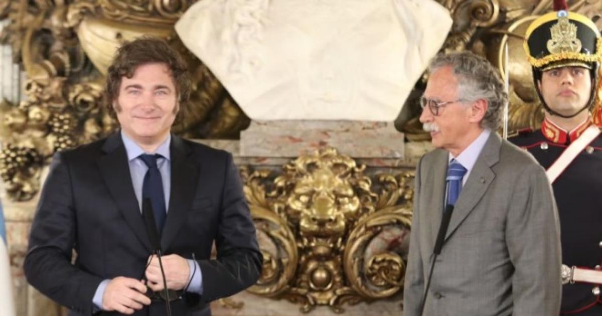 El Presidente junto al ministro de Salud Mario Lugones (Foto- Presidencia)