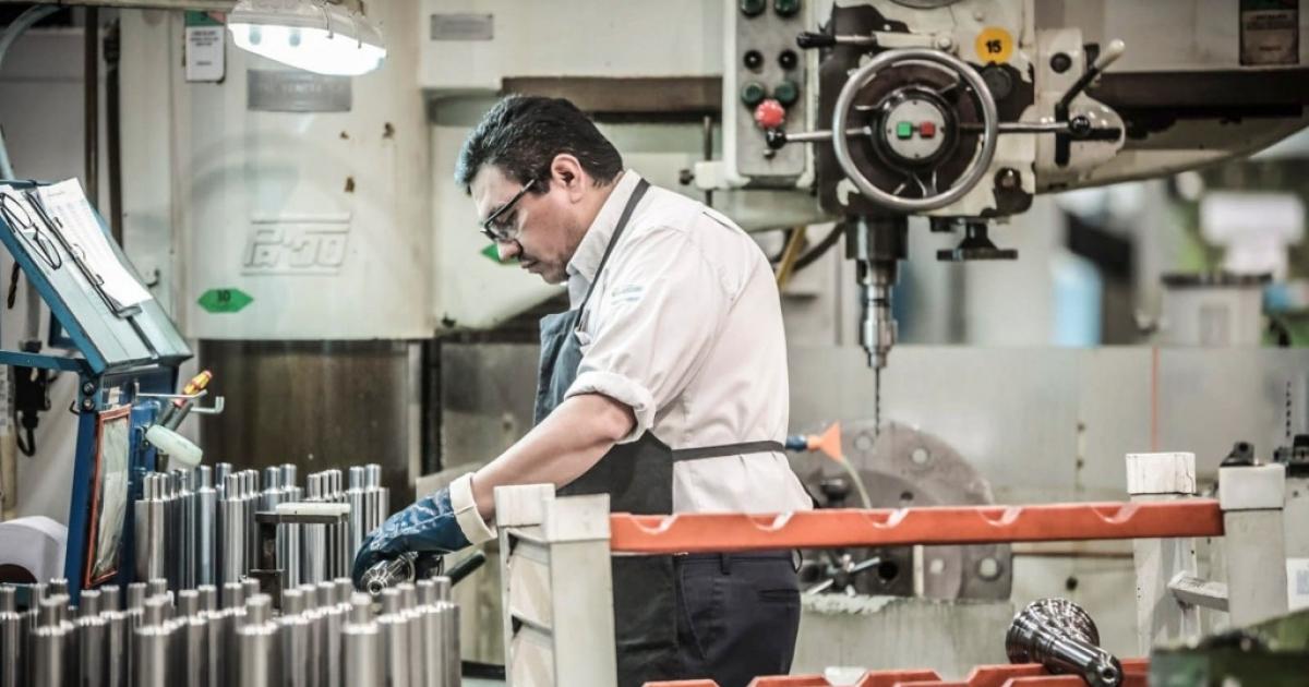 Datos del INDEC- la industria crecioacute un 19-en-porciento- en agosto pero sigue a la baja a nivel interanual