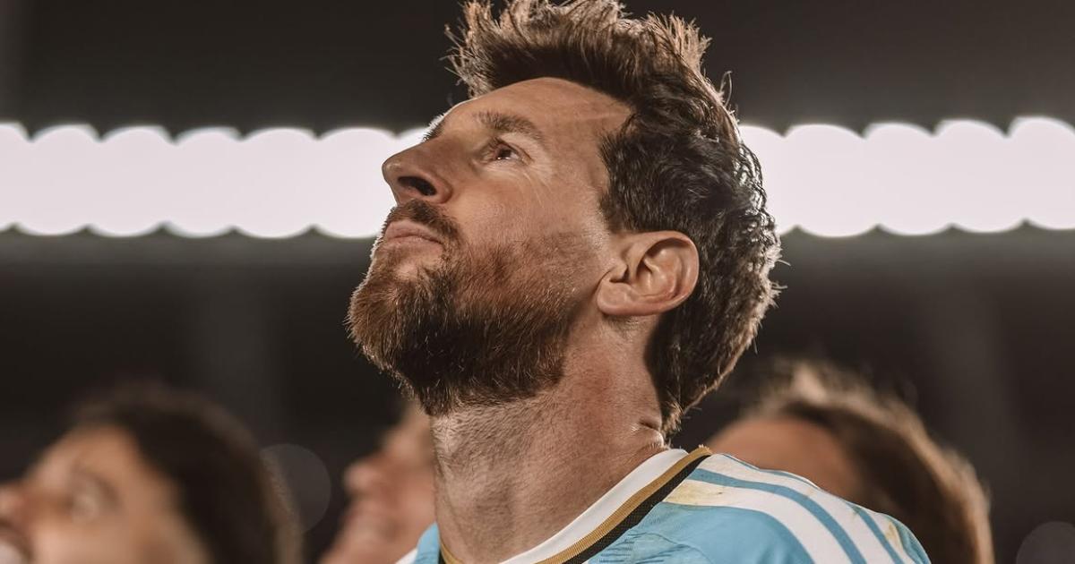 Messi tras su despedida de la Seleccioacuten Argentina- Ayer fue mi uacuteltimo partido y ya extrantildeo vestir la celeste y blanca