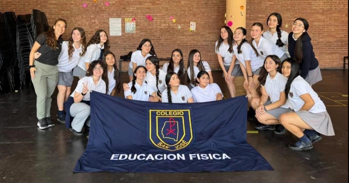 Maratoacuten EL LIBERAL- las alumnas del Colegio San Joseacute brillaraacuten como porristas en la gran fiesta deportiva