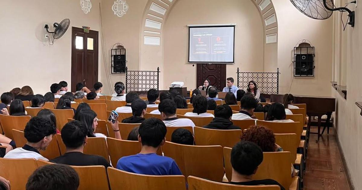 La Normal fue sede de charla sobre ciberdelito y responsabilidad juvenil