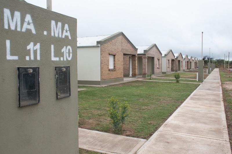 El suentildeo de la casa propia- 20 familias de la localidad de Mansupa recibieron las llaves de sus viviendas