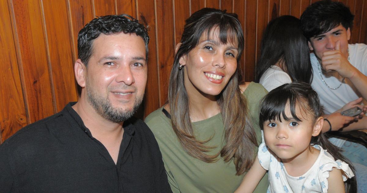 EL ROTARY CLUB ENTREGOacute DISTINCIONES