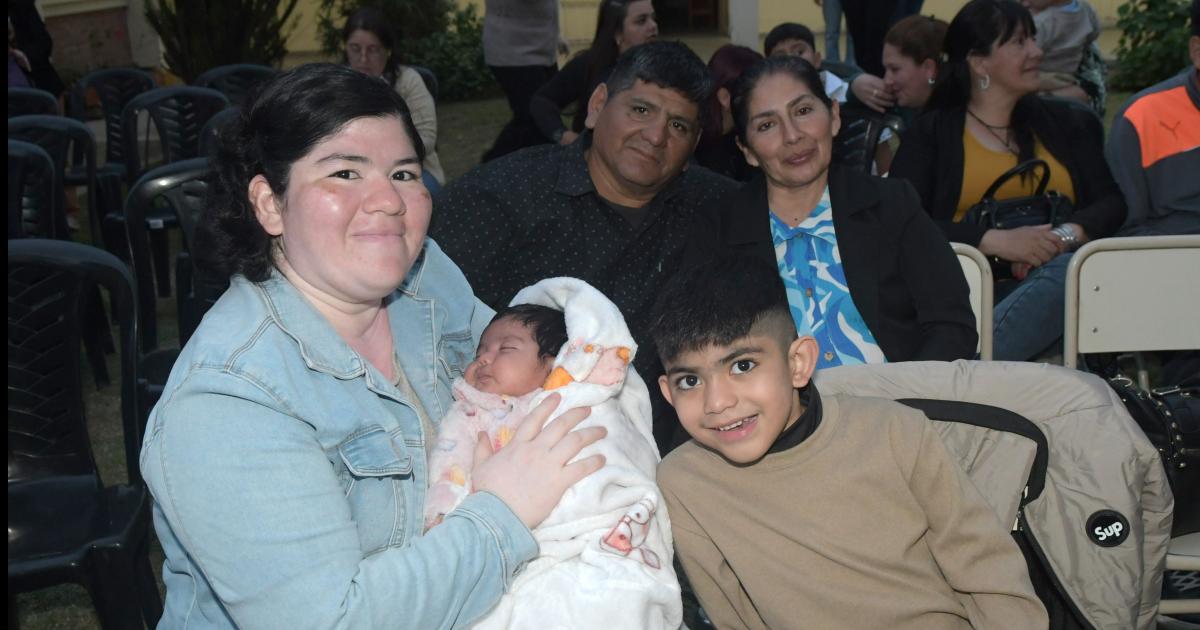 MUESTRA DE EDUCACIOacuteN FIacuteSICA Y MUacuteSICA EN ASAIM