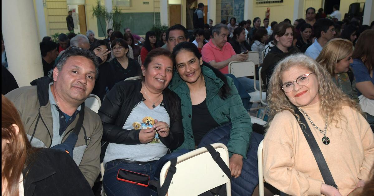 MUESTRA DE EDUCACIOacuteN FIacuteSICA Y MUacuteSICA EN ASAIM