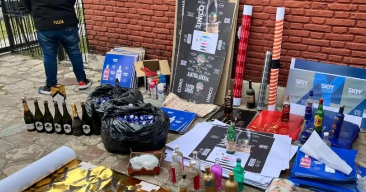 Desbarataron una destilería clandestina en Buenos Aires que abastecía bolichesFoto- La Voz