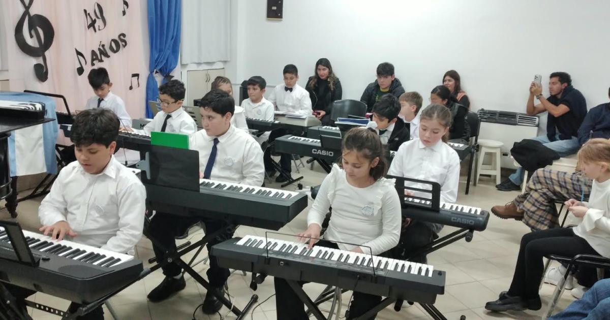 Con eacutexito alumnos y profesores ofrecieron una audicioacuten en el IPA