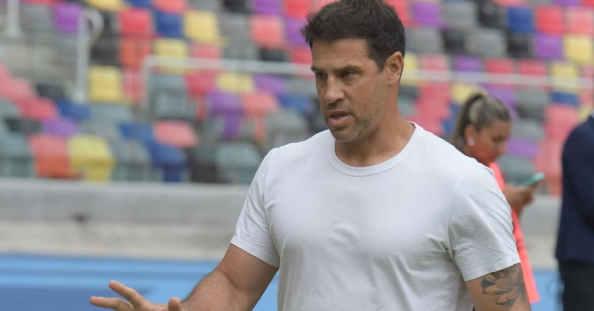 Domiacutenguez conforme- El equipo estaacute bien desde el funcionamiento