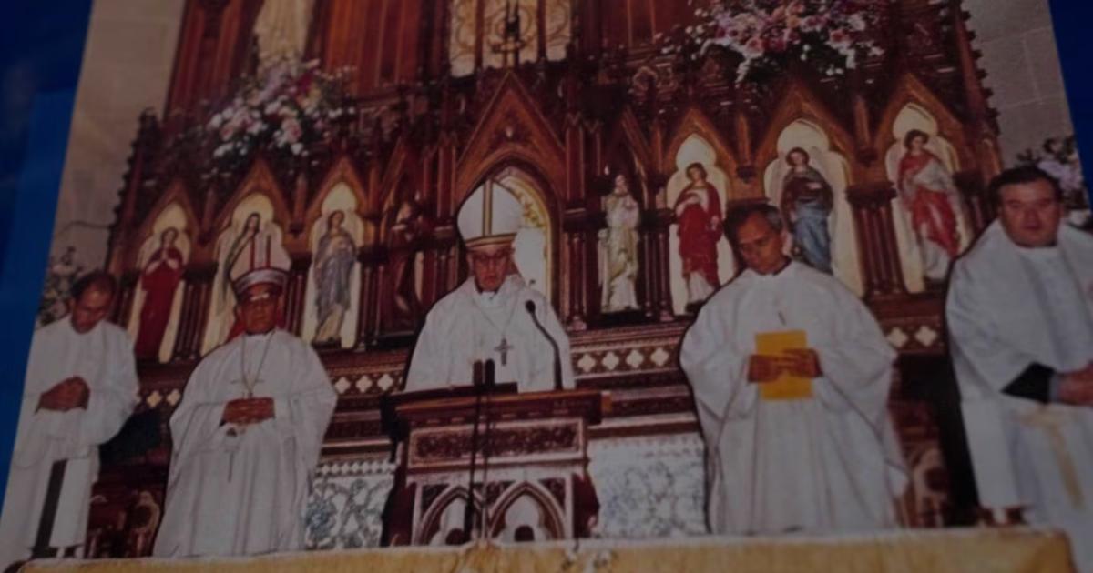 De una misa en Buenos Aires al Vaticano- revelan coacutemo nacioacute el viacutenculo entre Jorge Bergoglio y Leoacuten XIV