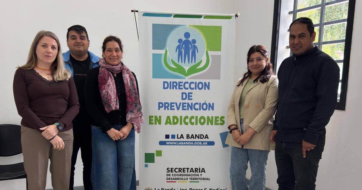 ACCIONES Se busca generar conciencia y prevención de adicciones