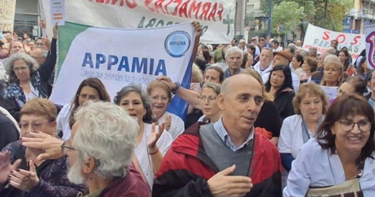 RECLAMO Primero la Confederación Argentina de Prestadores de Salud ahora la Asociación de Profesionales de la Salud